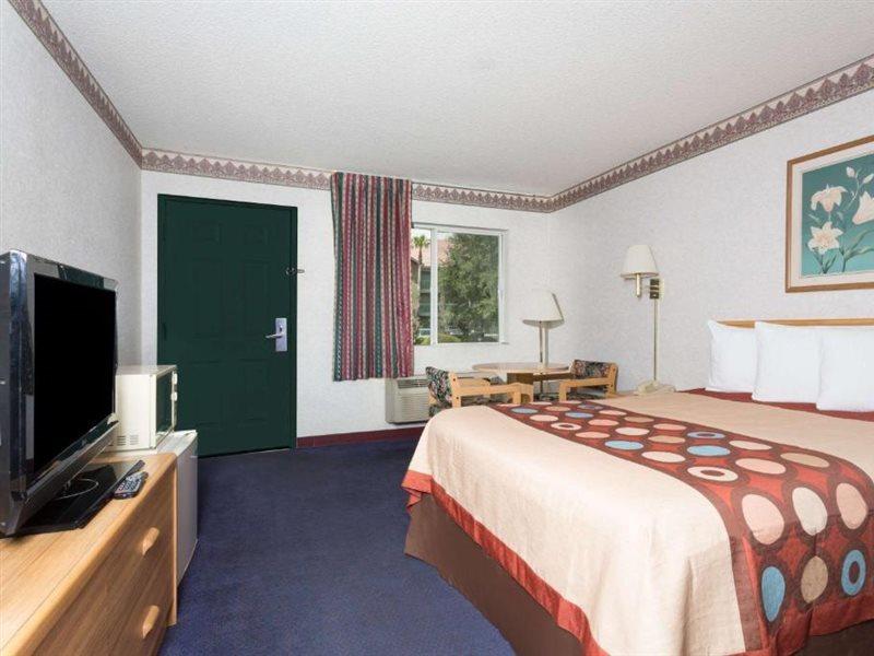 Days Inn By Wyndham Phoenix West Екстер'єр фото