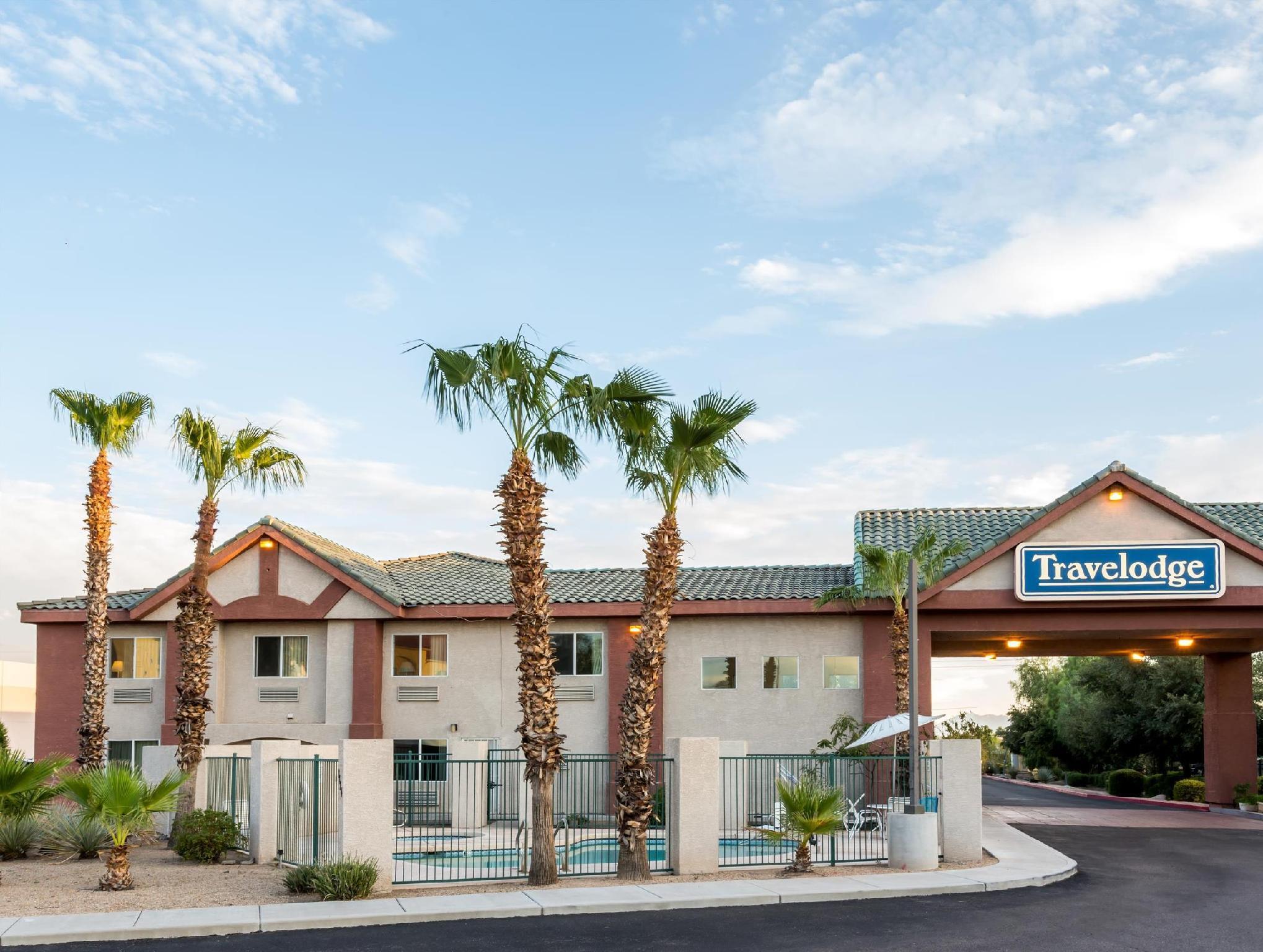 Days Inn By Wyndham Phoenix West Екстер'єр фото