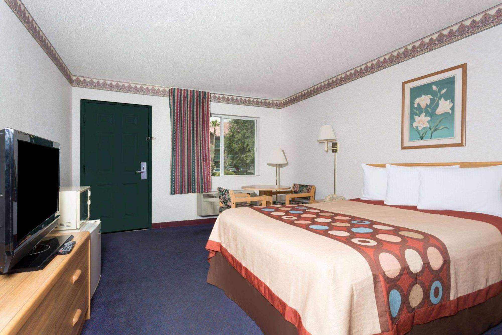 Days Inn By Wyndham Phoenix West Екстер'єр фото